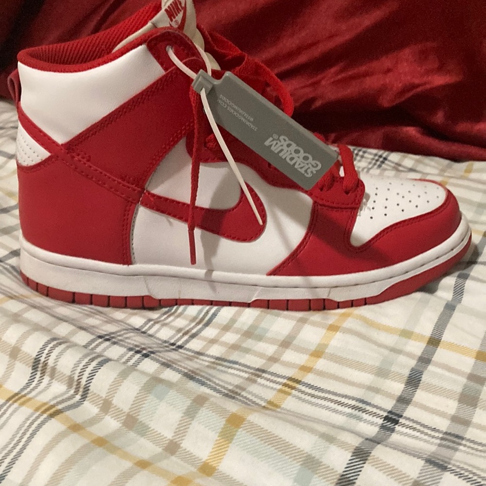 Size 7 red and white high dunks